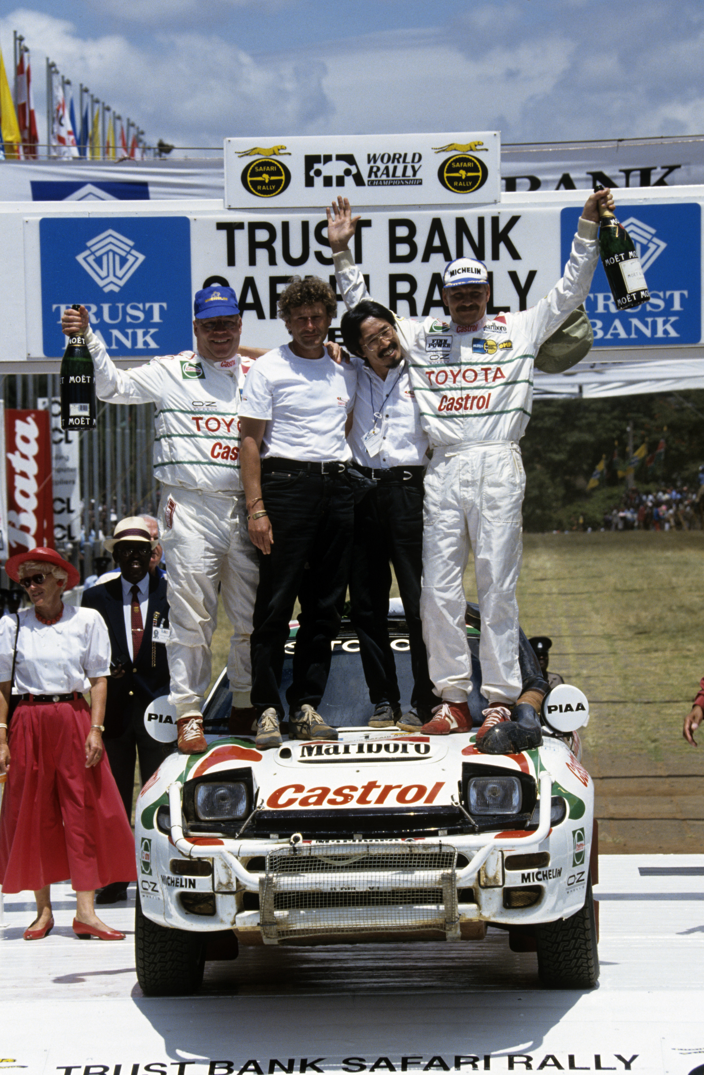 81053-1993safarirallypodium Toyota celebra los 30 años del 1-2-3-4 en el Rally Safari