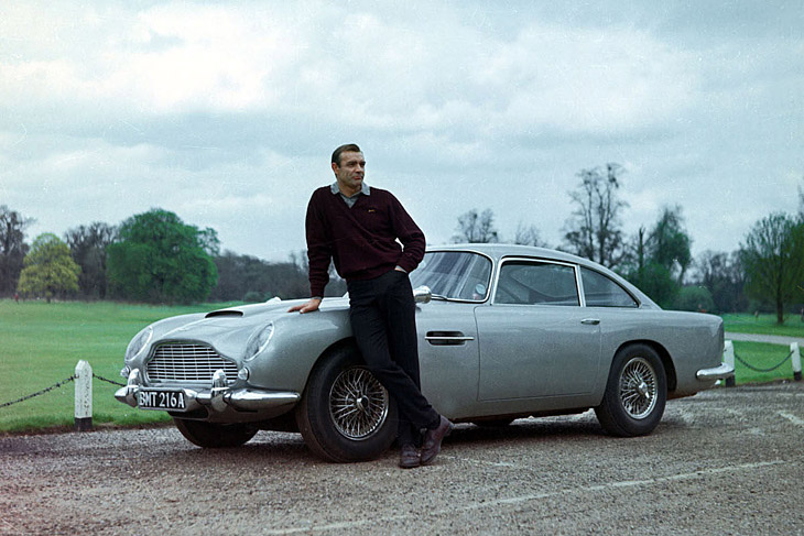 Aston-Martin-DB5-Goldfinger-Continuation_00-Sean-Connery SemanalClásico - Revista online de coches clásicos, de colección y sport - El Aston Martin DB5 vuelve 55 años después