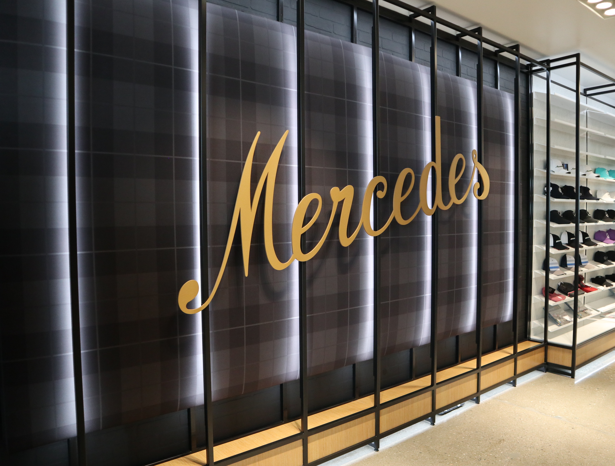 mercedesbenz_classic_center Visitamos el Mercedes-Benz Classic Car Center en California