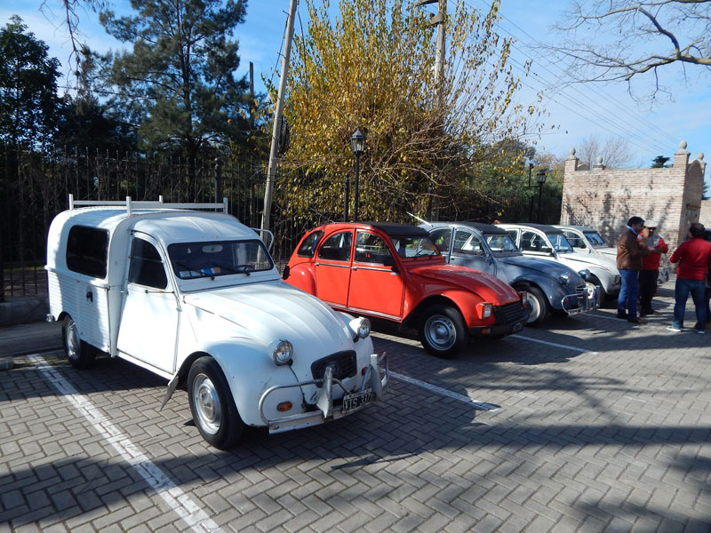 3cv SemanalClásico - Revista online de coches clásicos, de colección y sport - Caravana a Torrepueblo - Buenos Aires