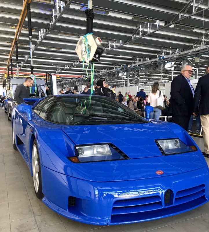 Los Bugatti EB110 volvieron a sus orígenes