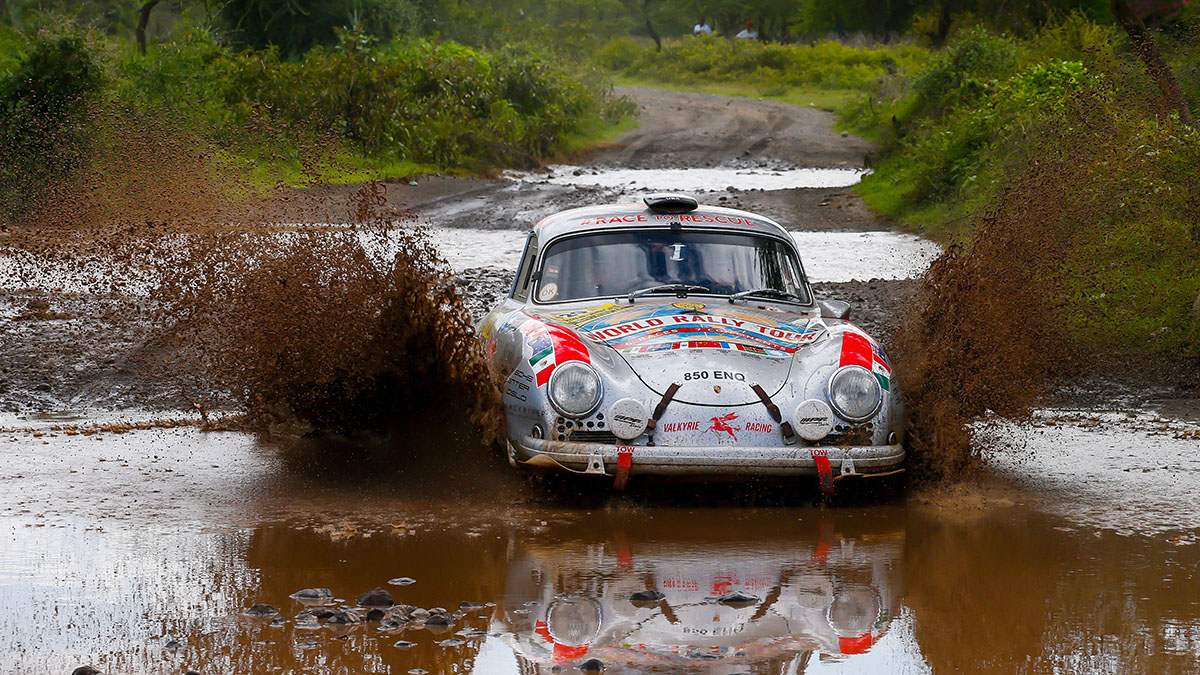 Porsche356_antartida Dos mujeres, un Porsche 356 y la vuelta al mundo