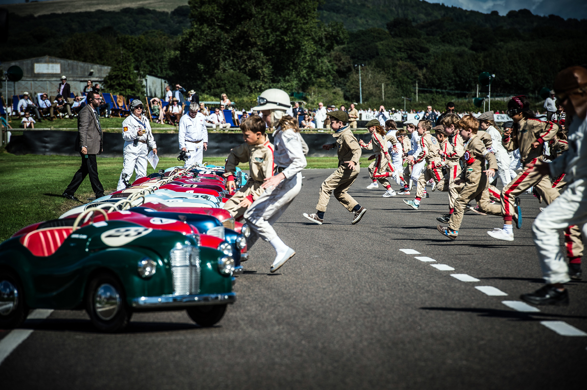 AustinAj40pedal SemanalClásico - Revista online de coches clásicos, de colección y sport - goodwood revival