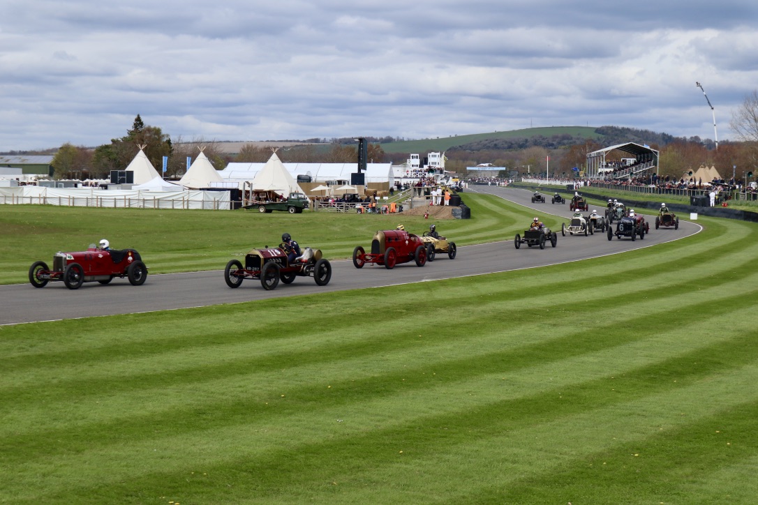 PDQguuURSBqJ8HLTxfZEHQ_membersmeeting_256c goodwood2023