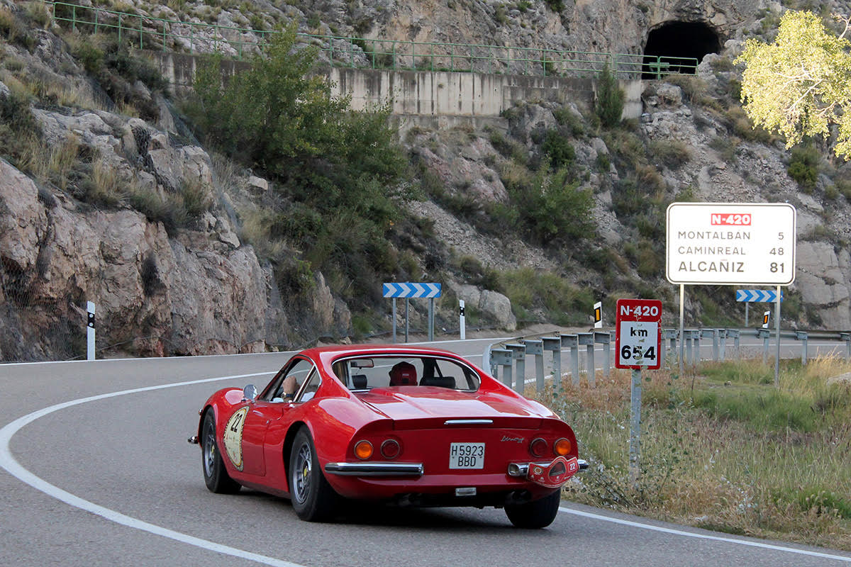 ferrari dino rally hospederias aragon
