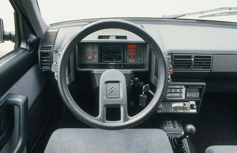 interior_citroenbx Historia a fondo: Citroën BX