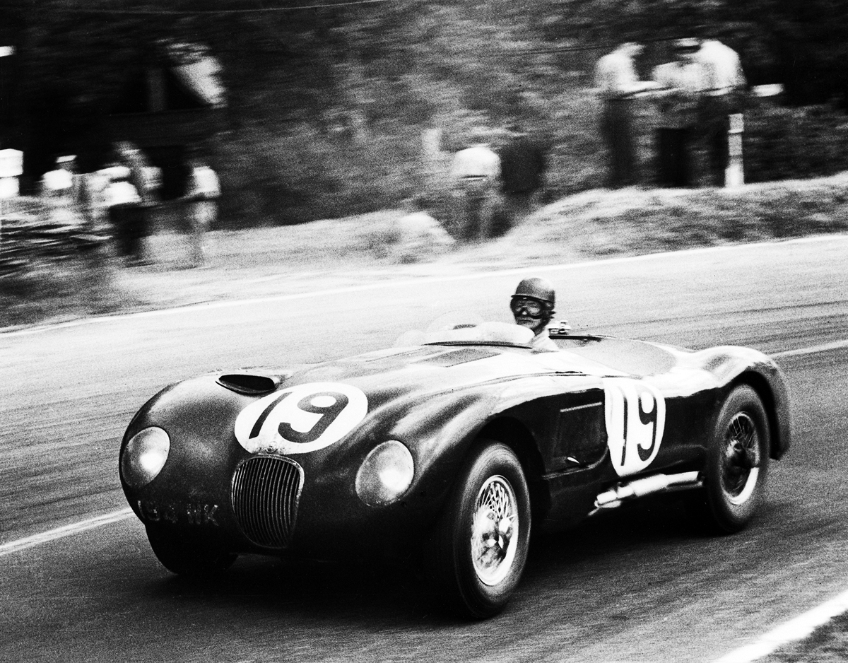 J_Classic_Ctype_280121_1953LeMansWhitehead_CopyrightJDHT Jaguar también recrea: C-type