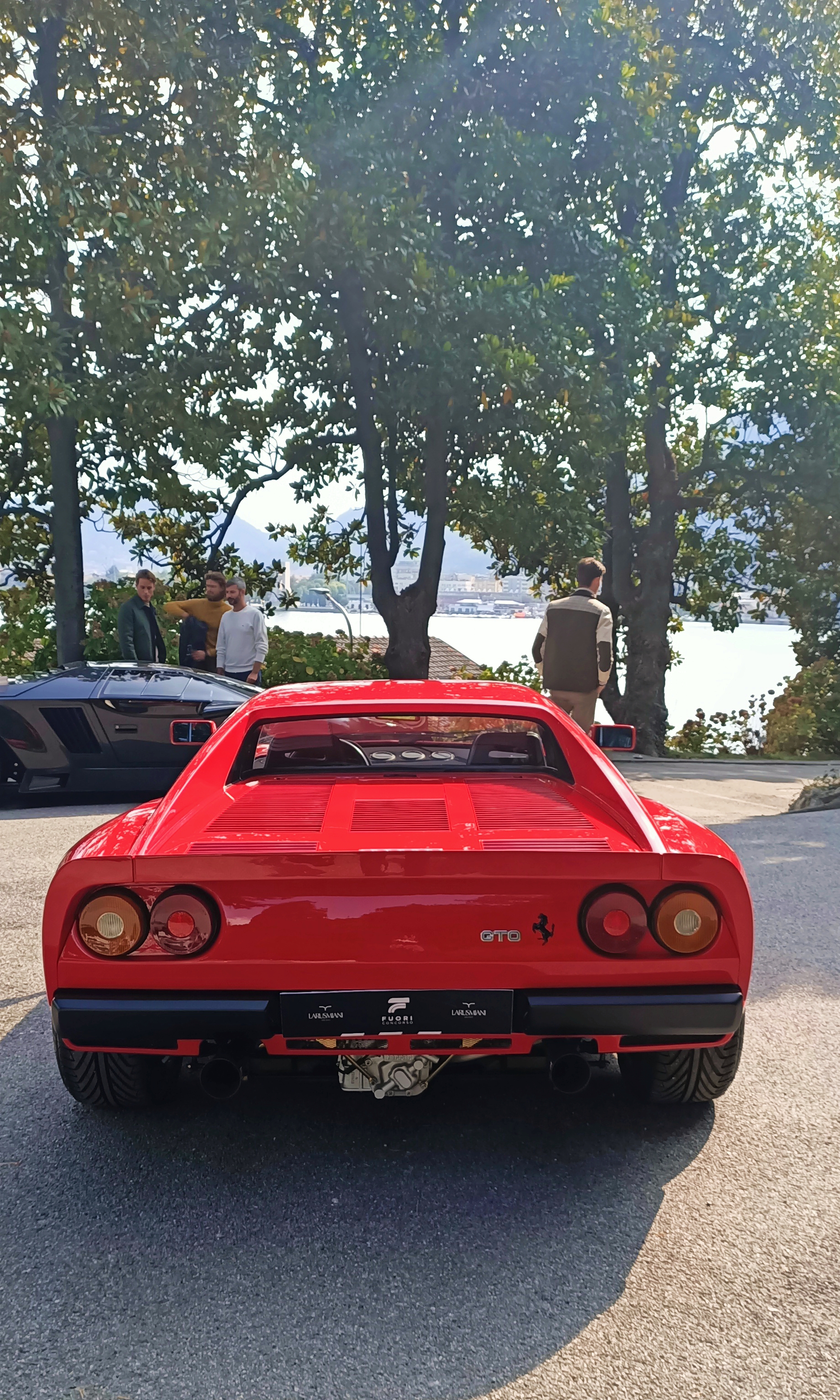 Ferrari288GTO_fuoriconcorso lago di como