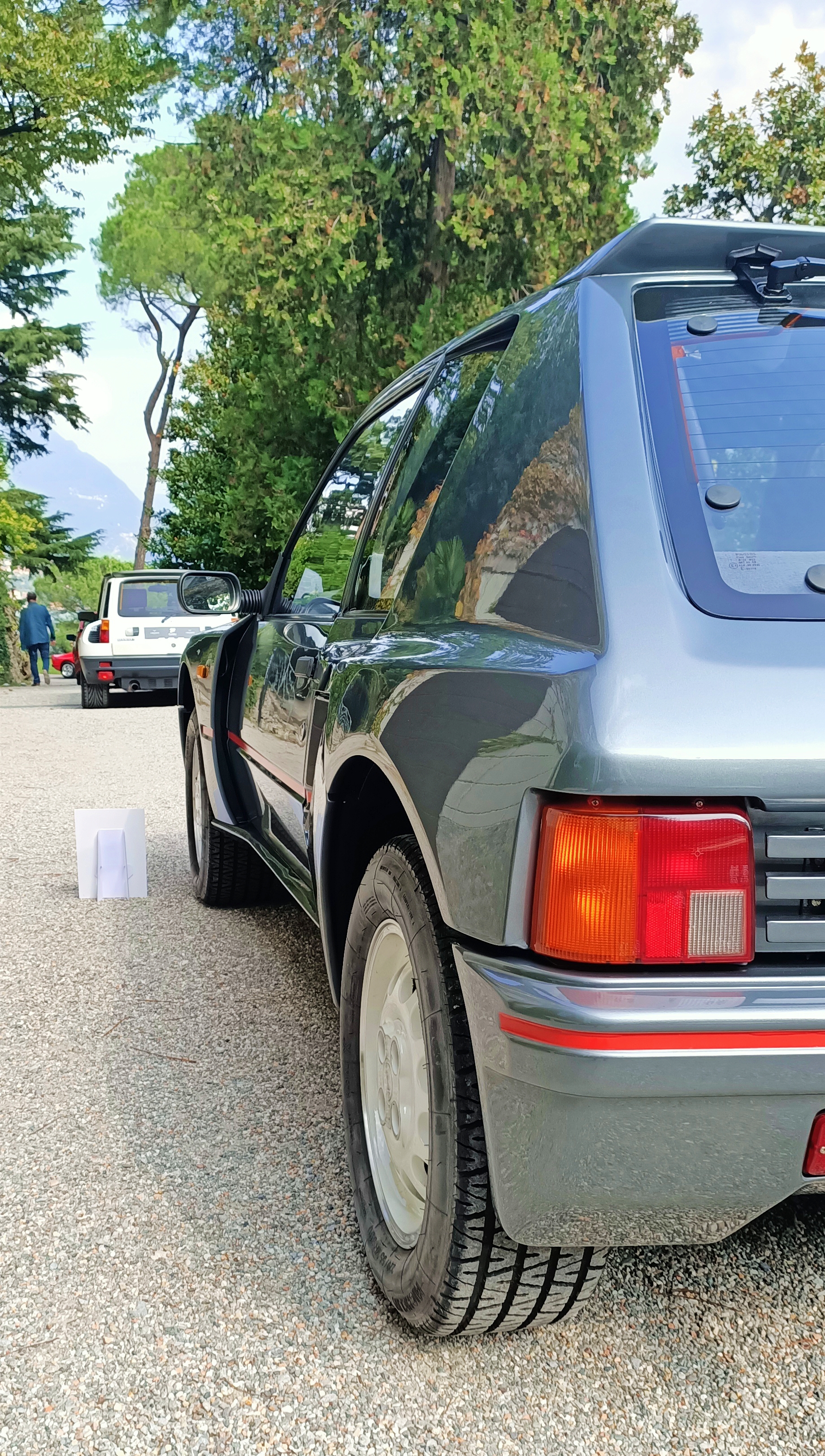 peugeot205t16_fuoriconcorso lago di como