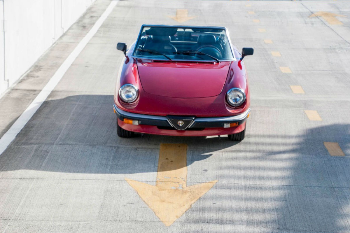 alfa-romeo-spider En venta: Alfa Romeo Spider con una historia muy especial...