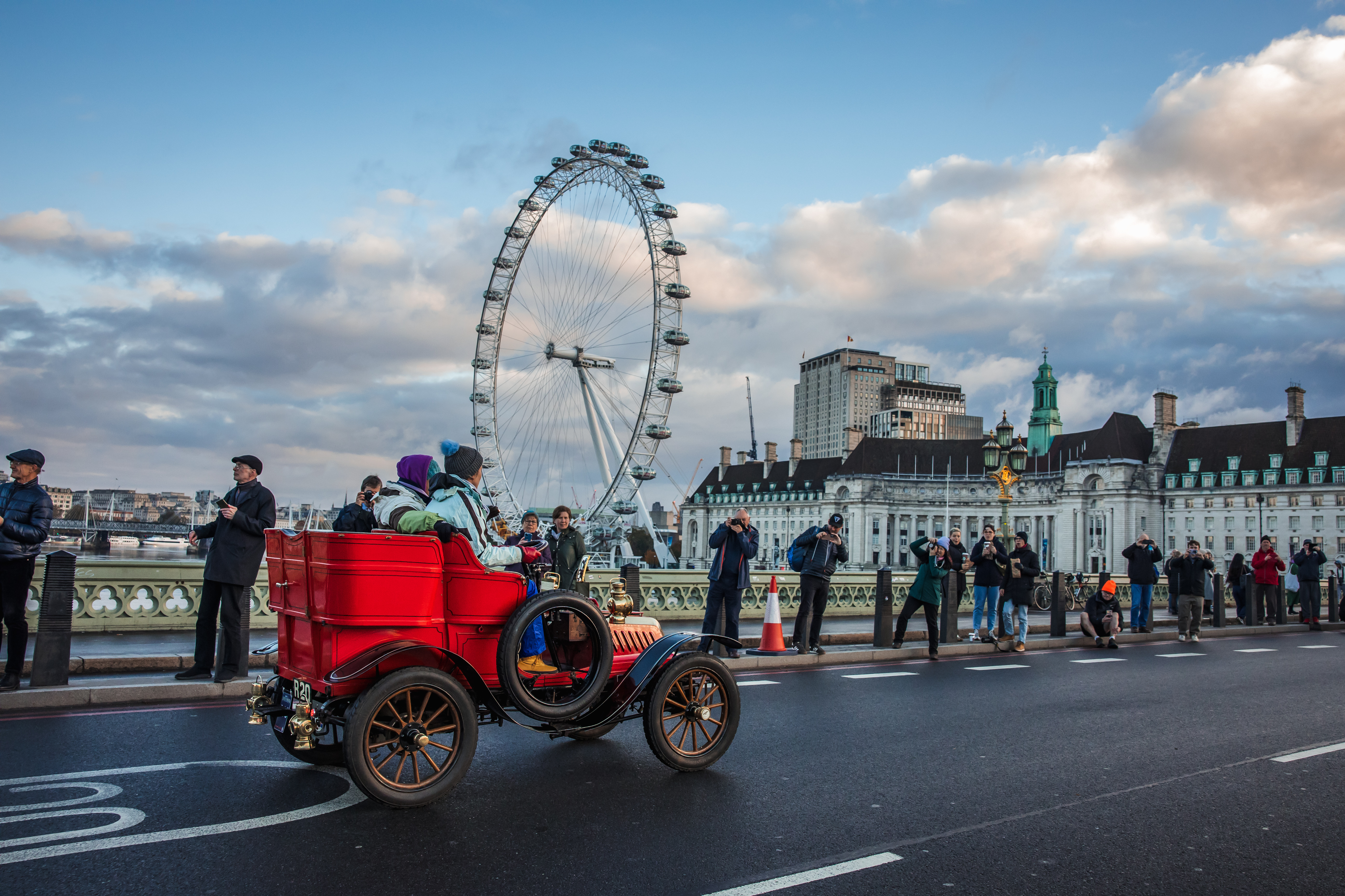 london_brighton2023 SemanalClásico - Revista online de coches clásicos, de colección y sport - RMSothebys