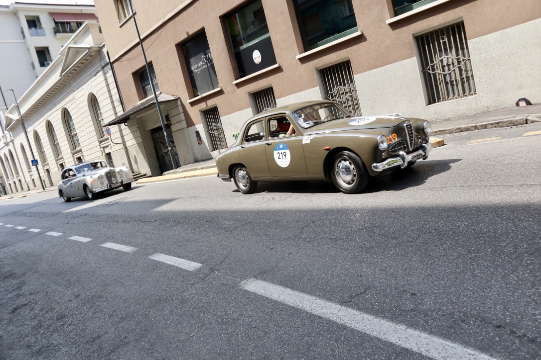 AbiDgGpJRKyN5LVLpEOLrA_thumb_2060 SemanalClásico - Revista online de coches clásicos, de colección y sport - ferrari