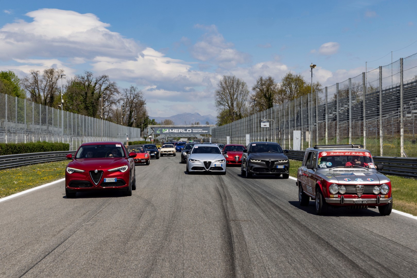 MR58295-Large-2 Aniversarios en Monza: 60° Autodelta & 100º Quadrifoglio