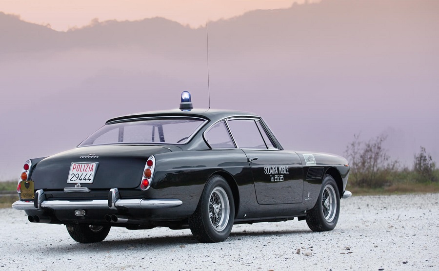 ferrari_polizia SemanalClásico - Revista online de coches clásicos, de colección y sport - El coche de policía más rápido, en venta