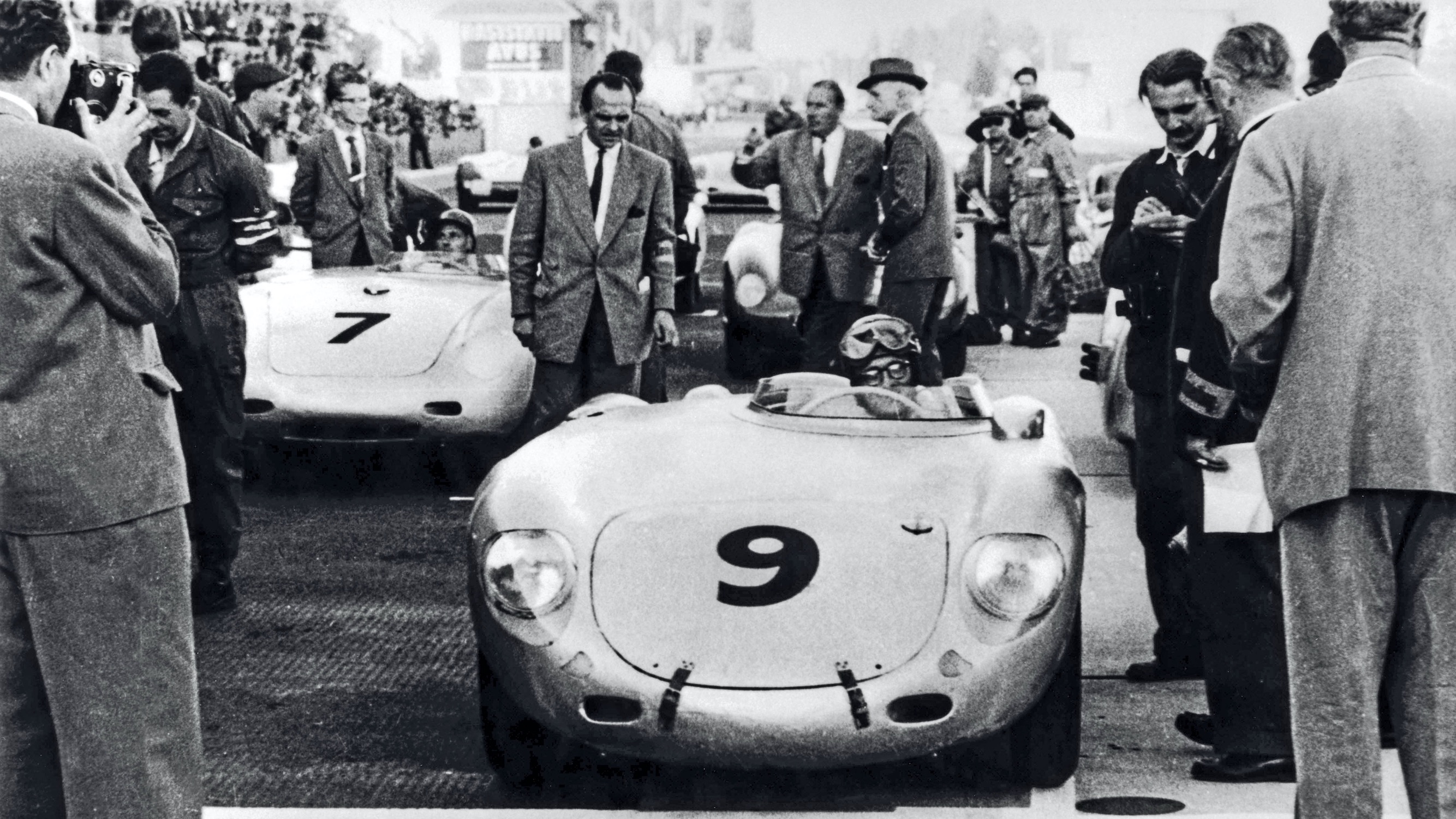 AVUS_1 Porsche: entre el cielo y la tierra - Semanal Clásico - Revista online de coches clásicos, de colección y sport