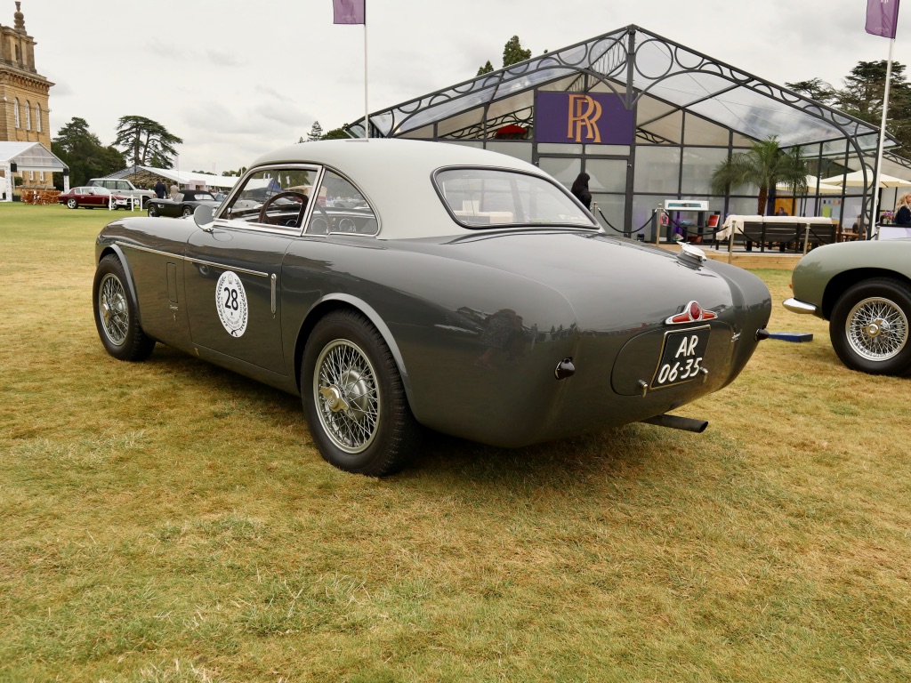 B9zPrQ_thumb_2917 Extraordinario Salon Prive 2023