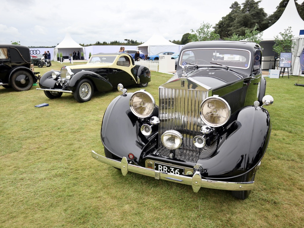 fFZgUBg_thumb_2912 Extraordinario Salon Prive 2023