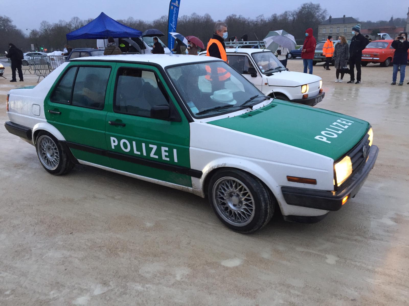 polizei_traverseeparis SemanalClásico - Revista online de coches clásicos, de colección y sport - clasicos