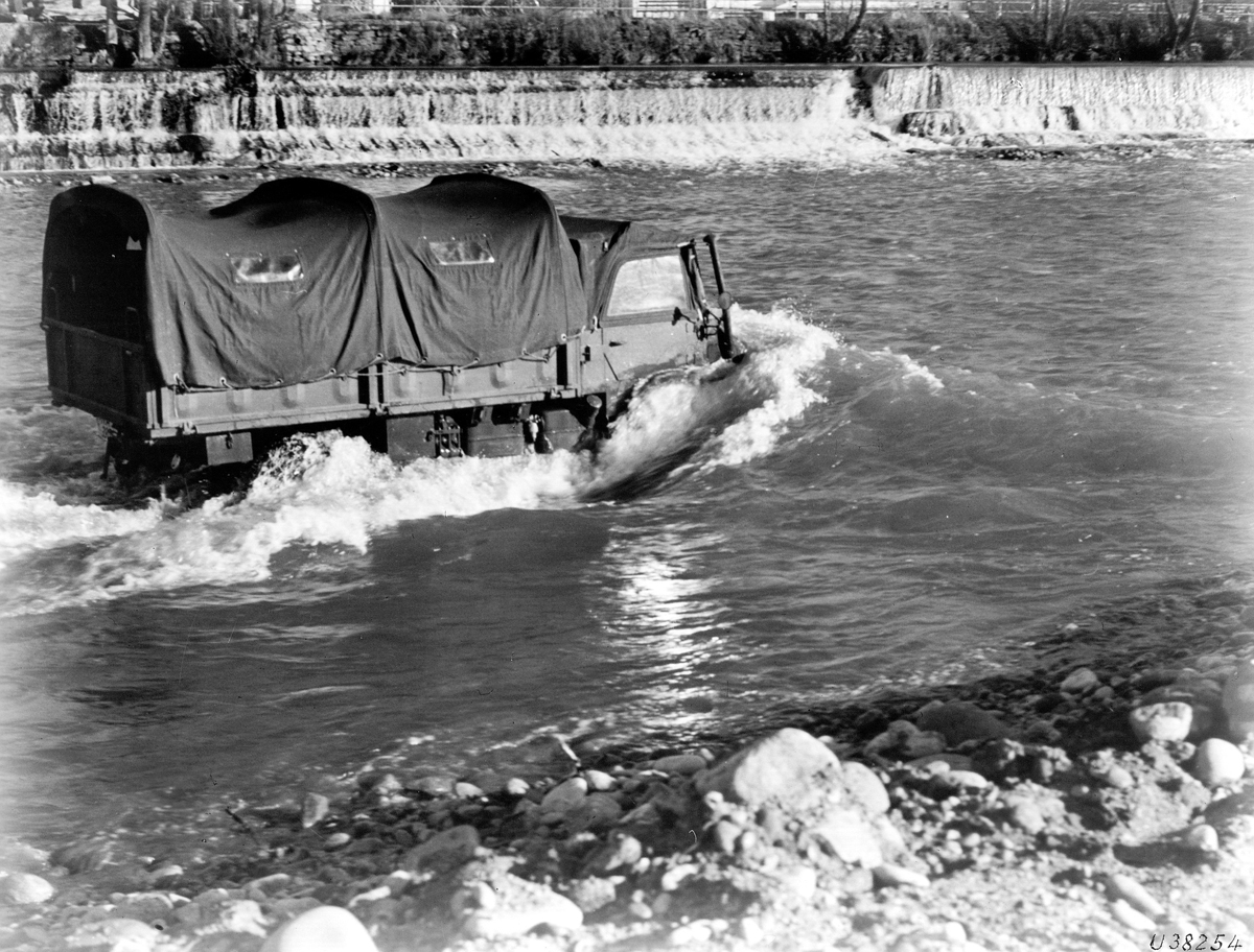 mercedesunimog Mercedes Benz Unimog: 70 aniversario