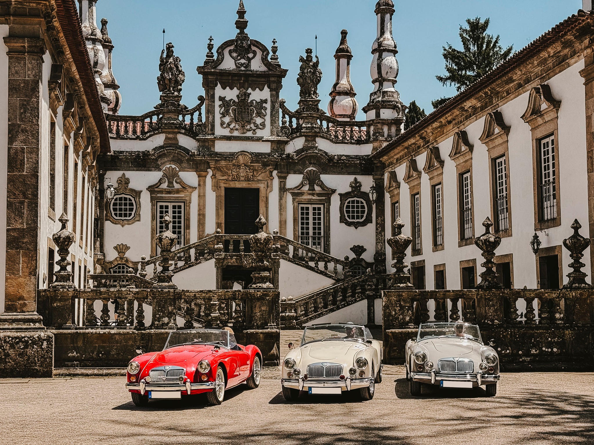 vintage_toursportugal Semanal Clásico, revista dedicada al mundo de los coches clásicos y sport.